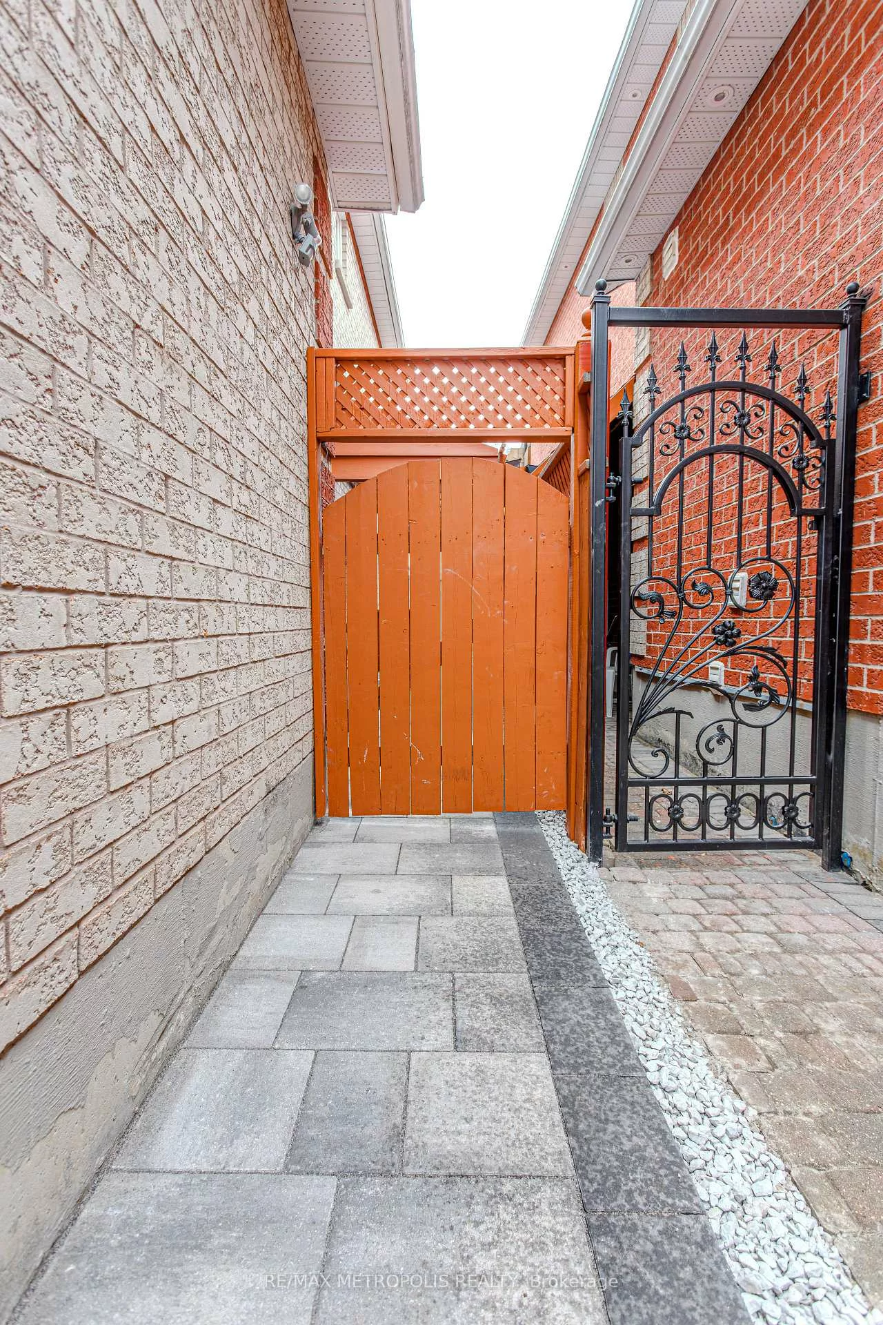 30, Summerlea, Middlefield, Markham