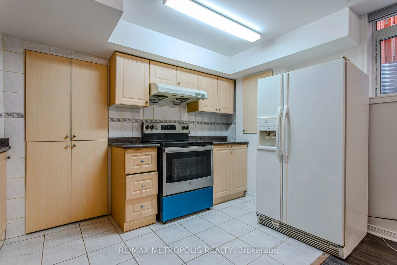 30, Summerlea, Middlefield, Markham