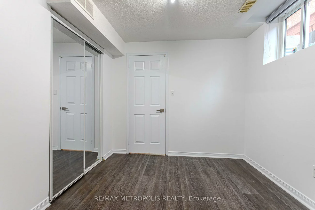30, Summerlea, Middlefield, Markham