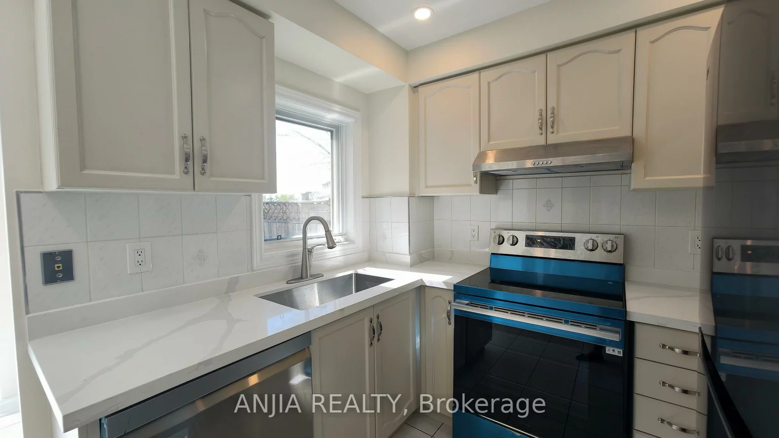 76, Fresno, Milliken Mills East, Markham