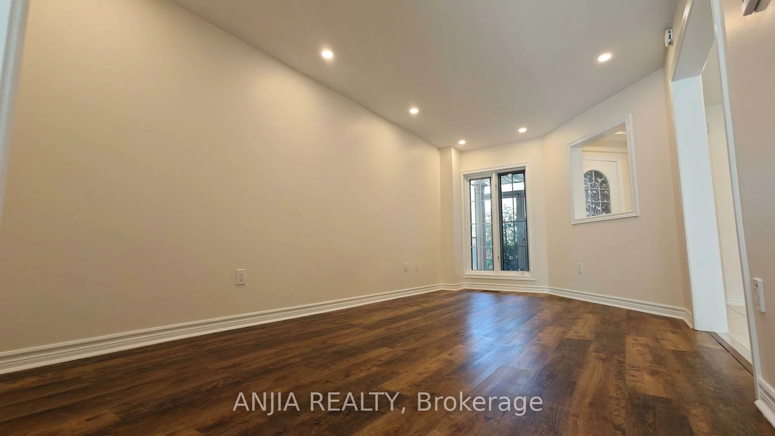 76, Fresno, Milliken Mills East, Markham