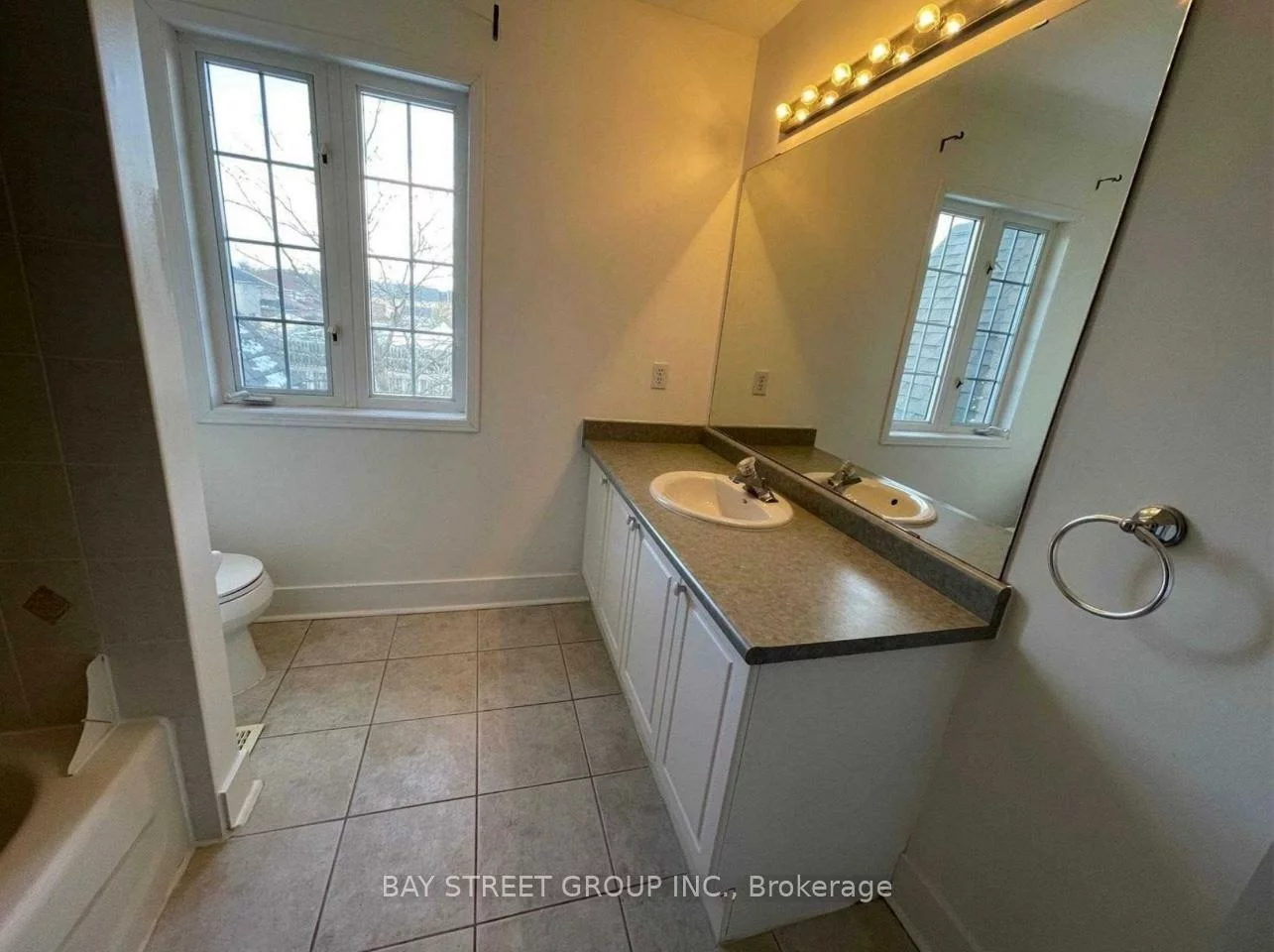7, Raymond Bartlett Ave, Village Green-South Unionville, Markham