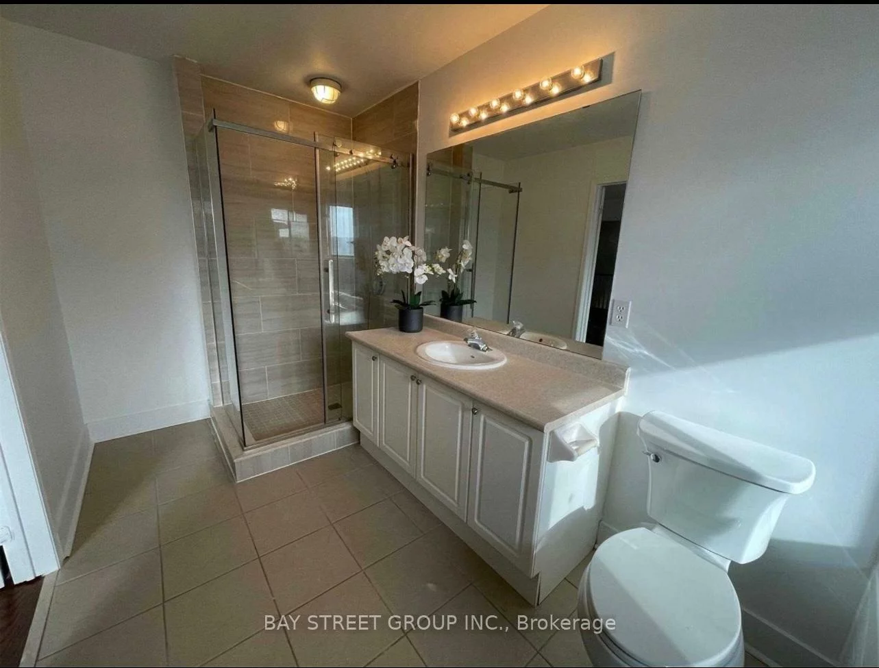 7, Raymond Bartlett Ave, Village Green-South Unionville, Markham