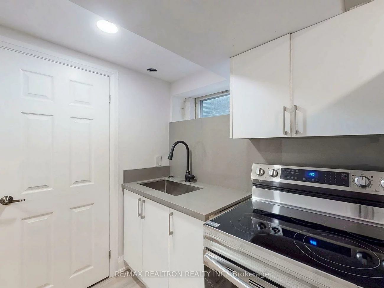 28, Blue Spruce, Royal Orchard, Markham