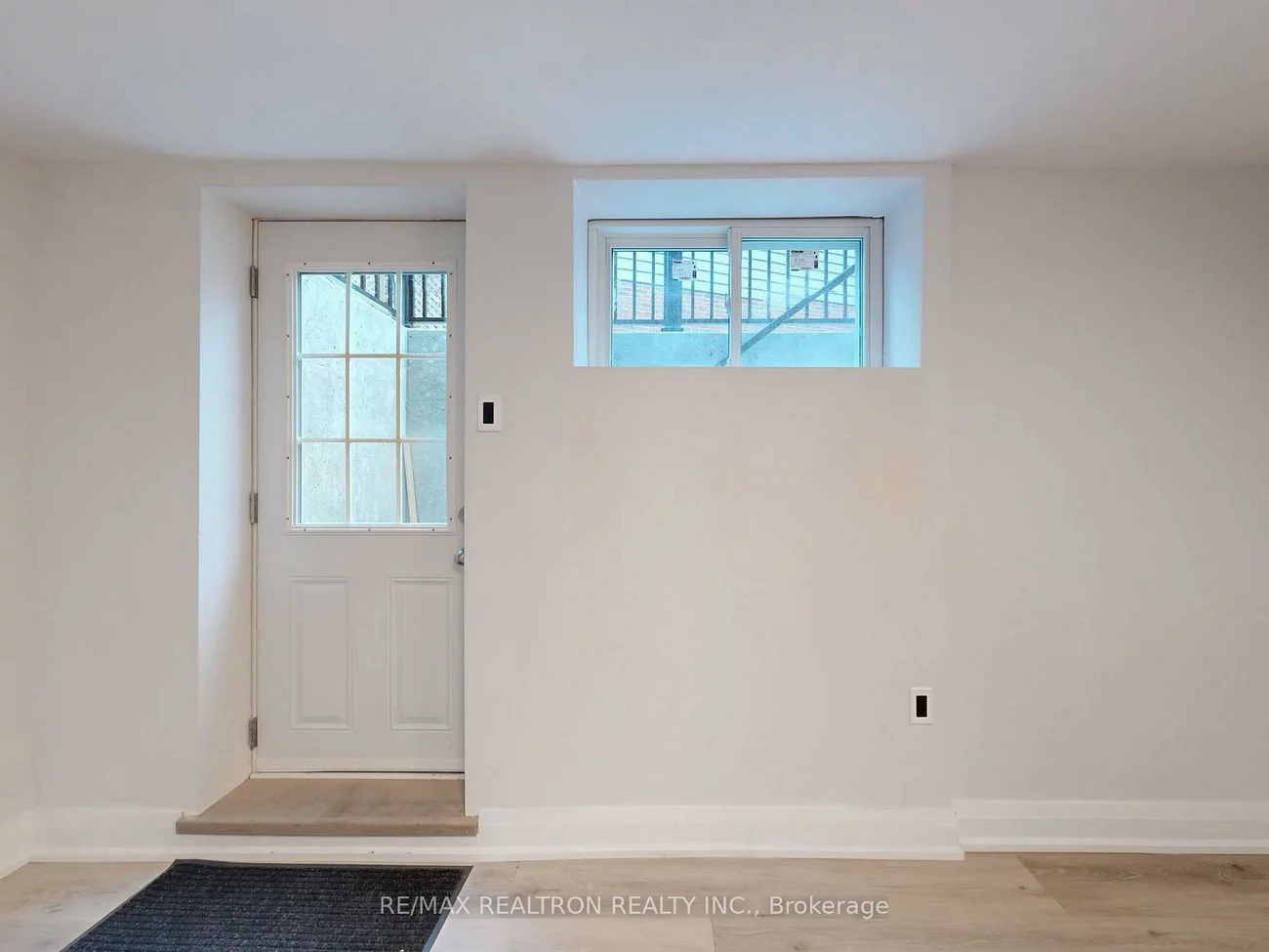 28, Blue Spruce, Royal Orchard, Markham