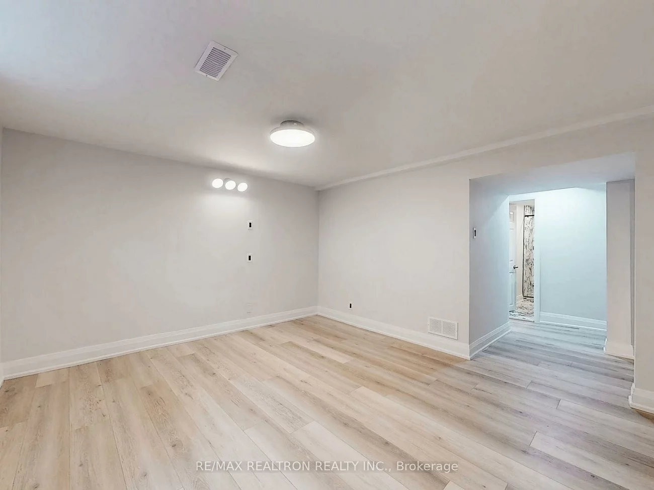 28, Blue Spruce, Royal Orchard, Markham