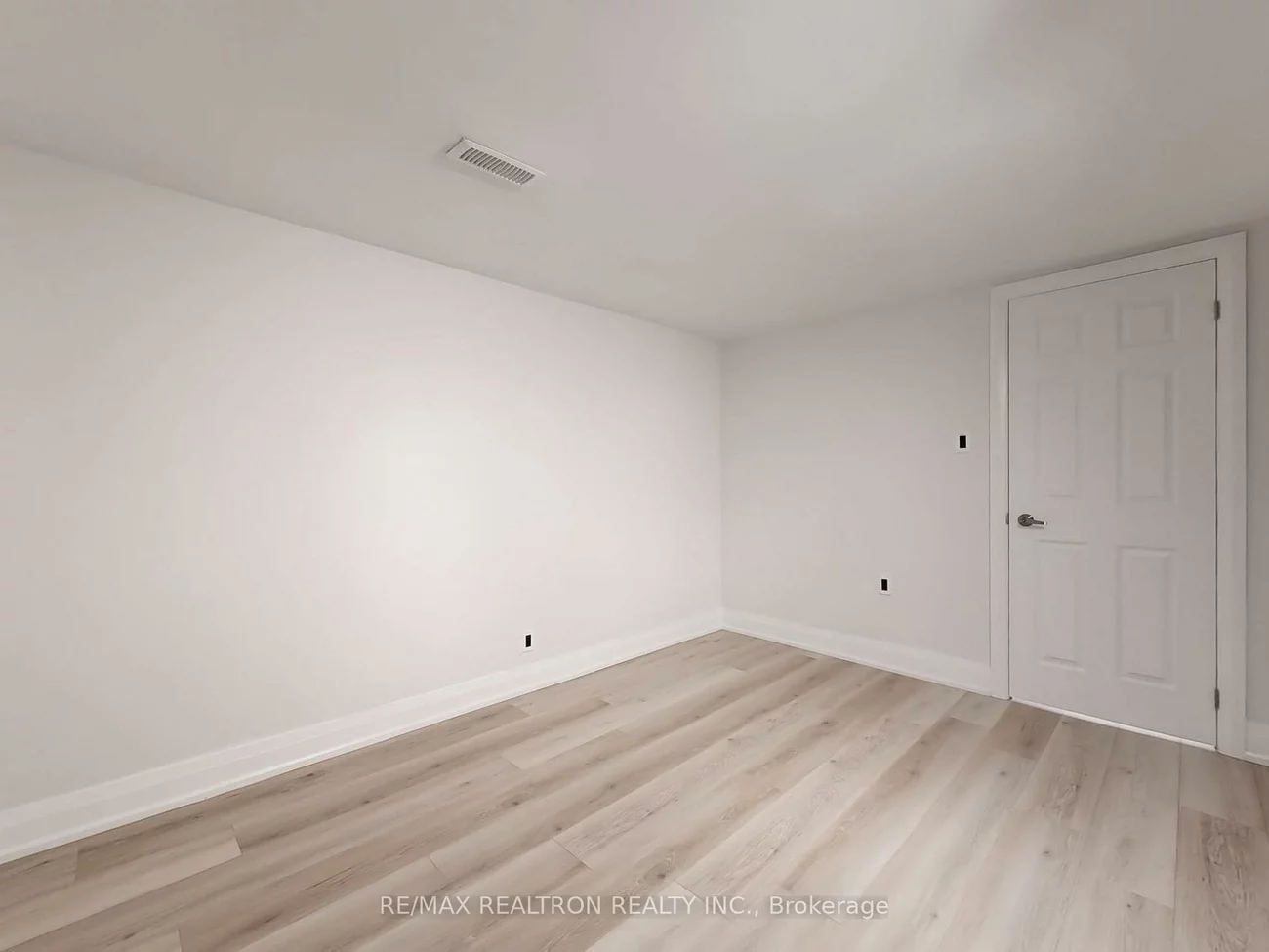 28, Blue Spruce, Royal Orchard, Markham