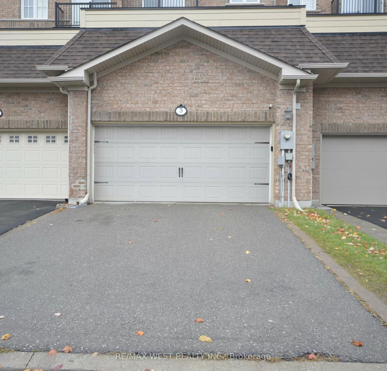 3, Earnshaw, Victoria Square, Markham