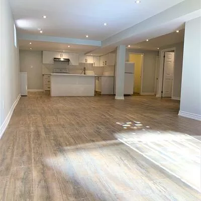 64, Mary Elizabeth, Buttonville, Markham