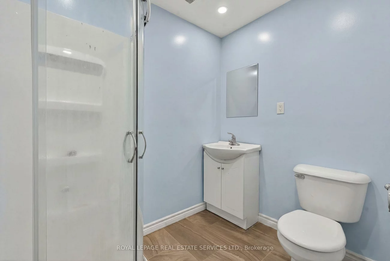 28, Wootten, Markham Village, Markham