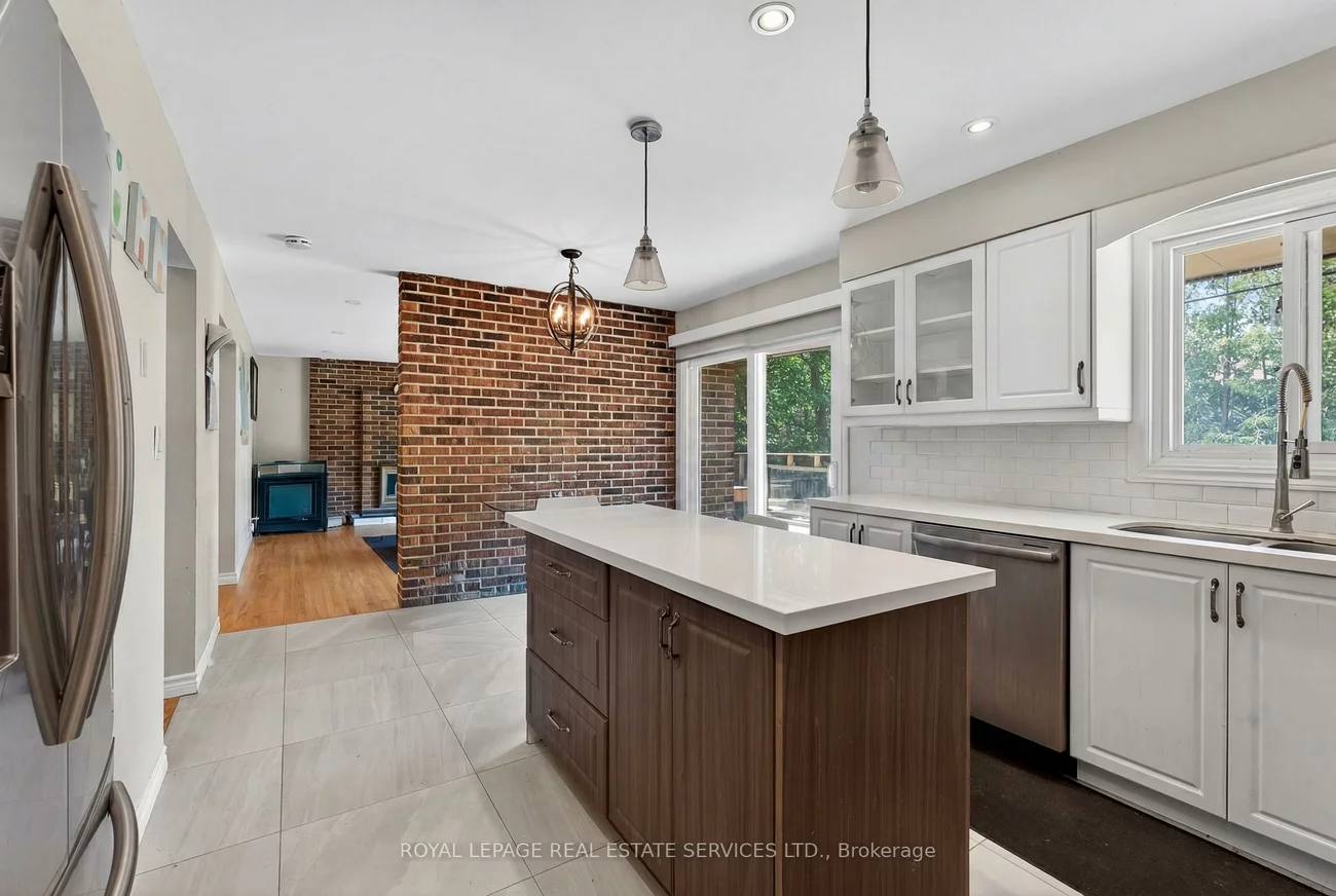 28, Wootten, Markham Village, Markham