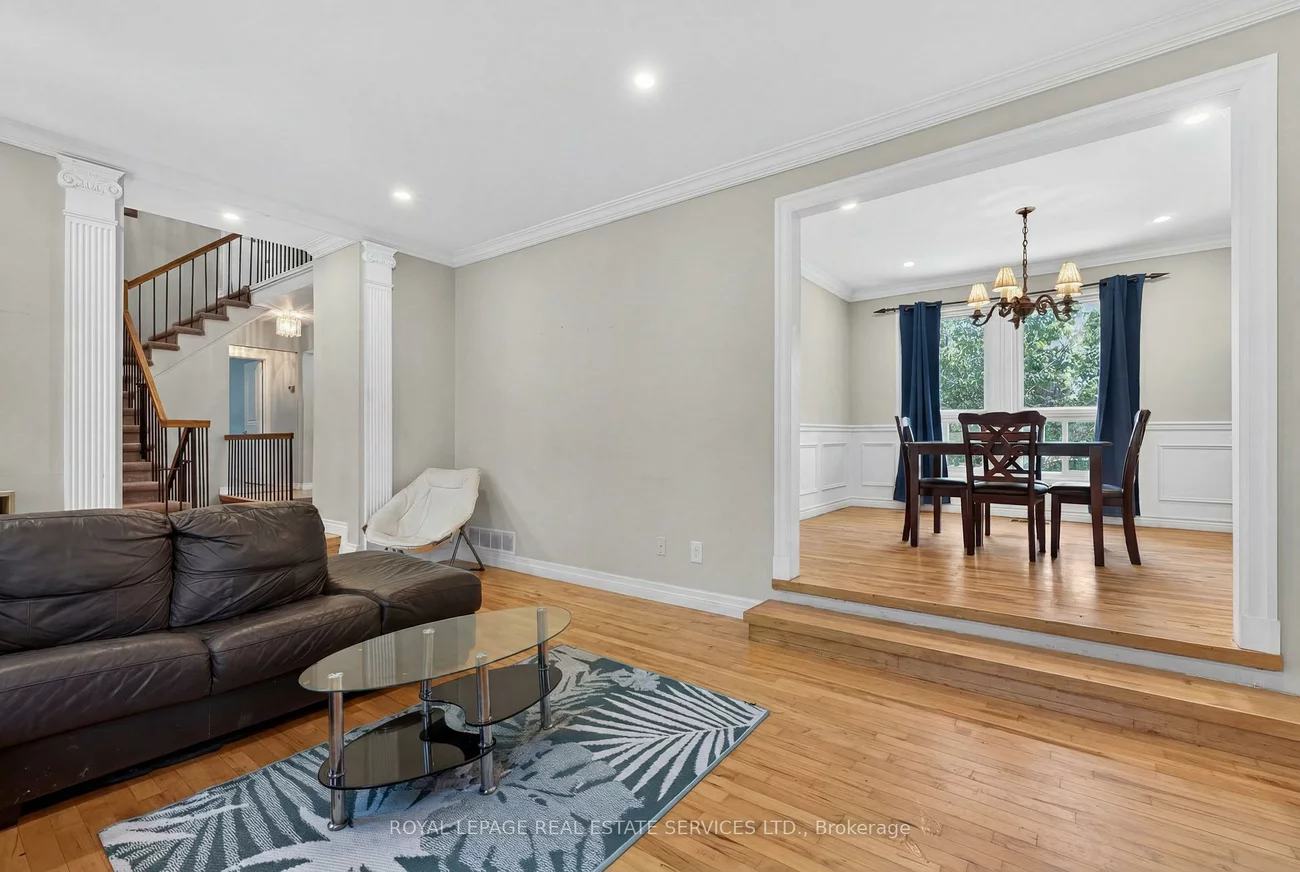 28, Wootten, Markham Village, Markham
