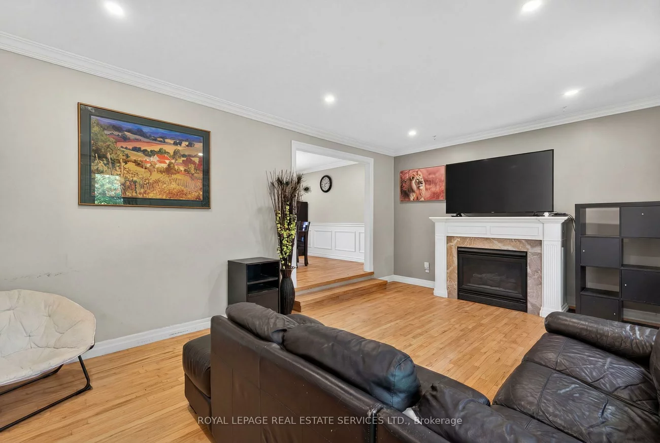 28, Wootten, Markham Village, Markham