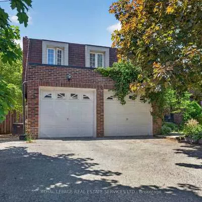 28, Wootten, Markham Village, Markham