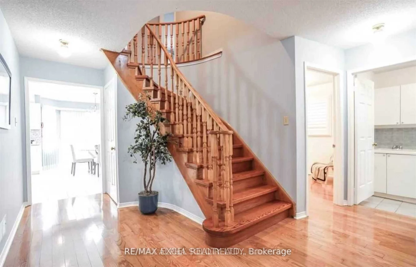 59, Dewberry, Middlefield, Markham