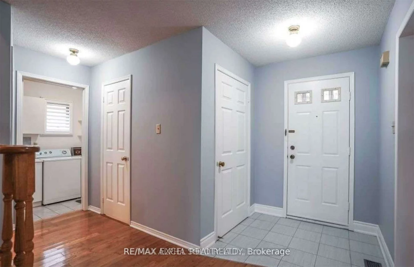 59, Dewberry, Middlefield, Markham