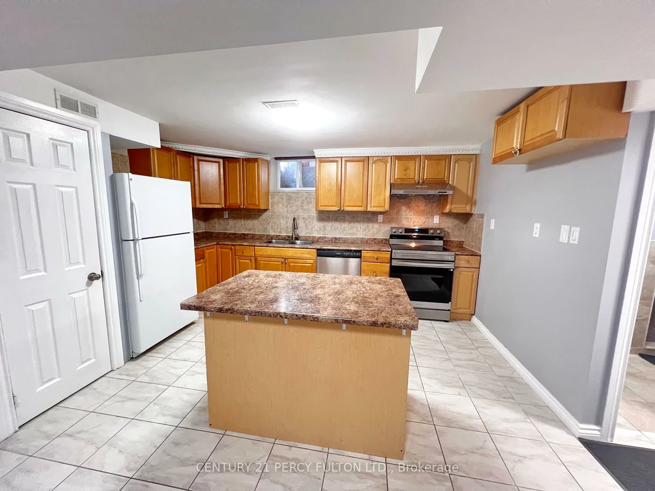 98, Elson, Middlefield, Markham