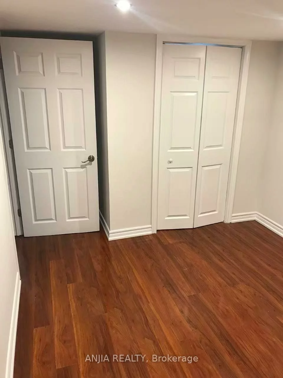 24, Jenmat, Greensborough, Markham