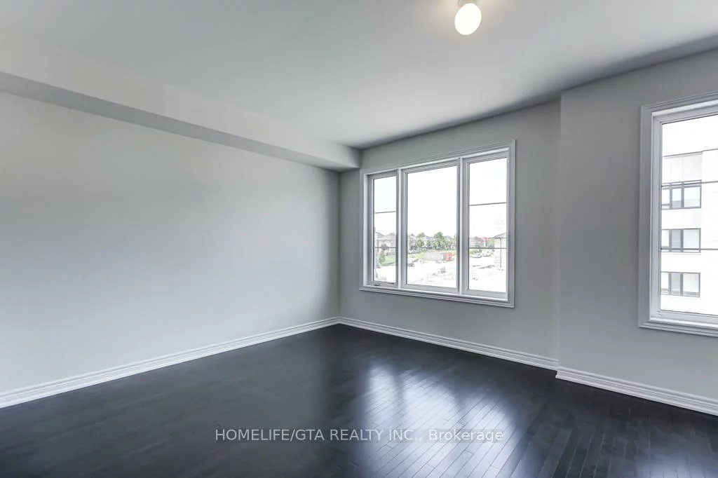 135, Vine Cliff, Victoria Manor-Jennings Gate, Markham
