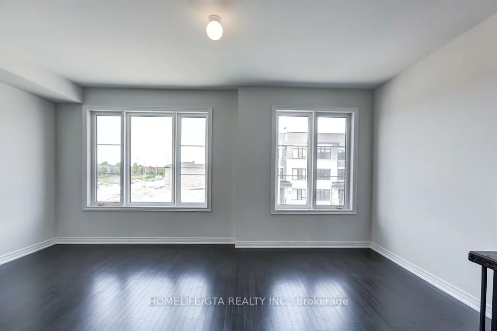 135, Vine Cliff, Victoria Manor-Jennings Gate, Markham