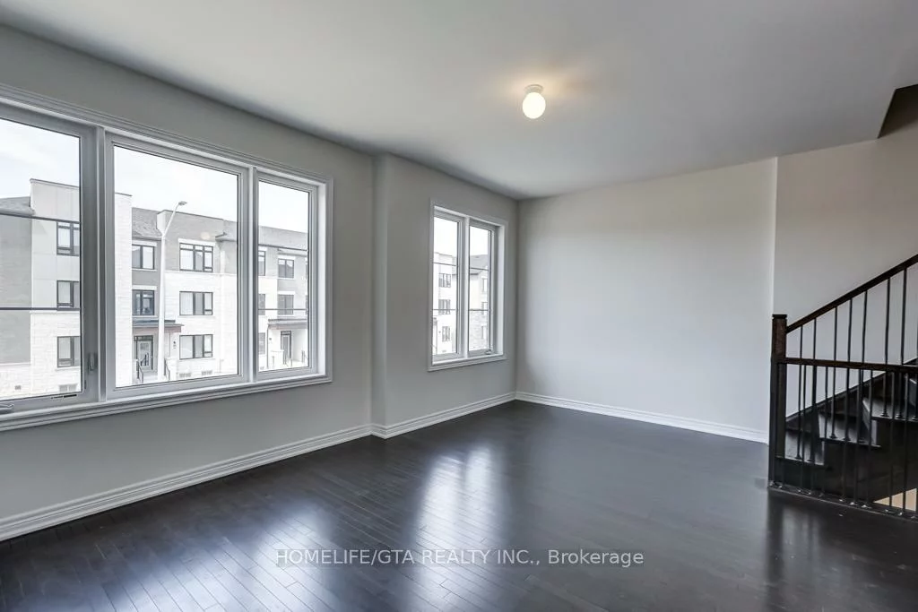 135, Vine Cliff, Victoria Manor-Jennings Gate, Markham