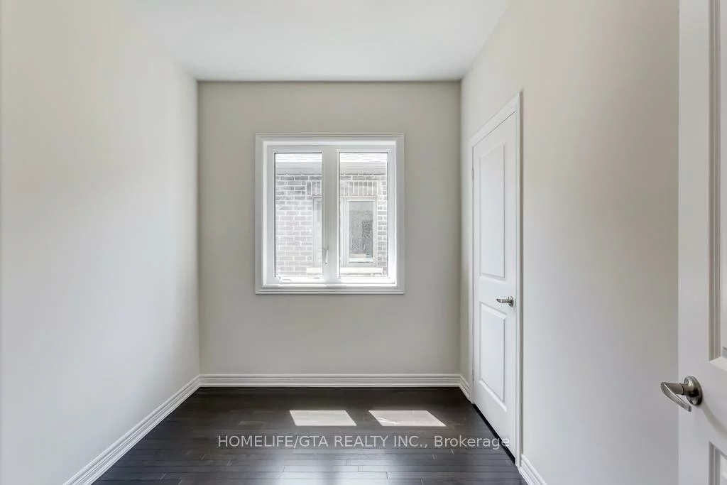 135, Vine Cliff, Victoria Manor-Jennings Gate, Markham