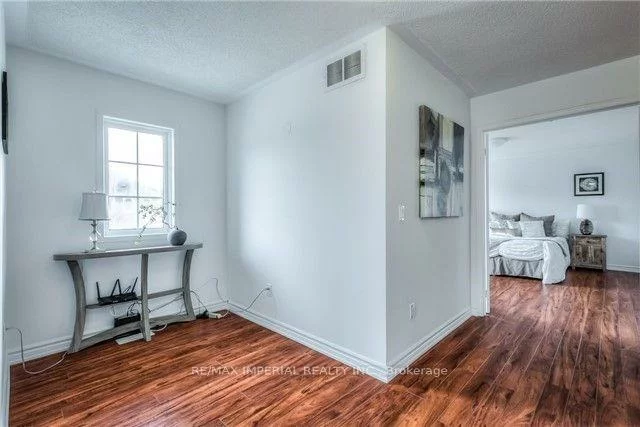 232, Madison Heights, Berczy, Markham