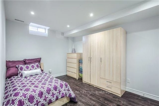 232, Madison Heights, Berczy, Markham