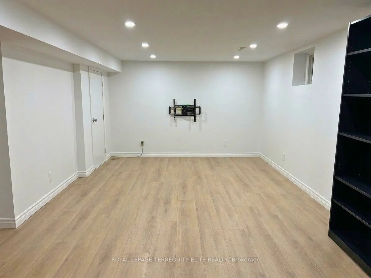 9, Banquo, Royal Orchard, Markham