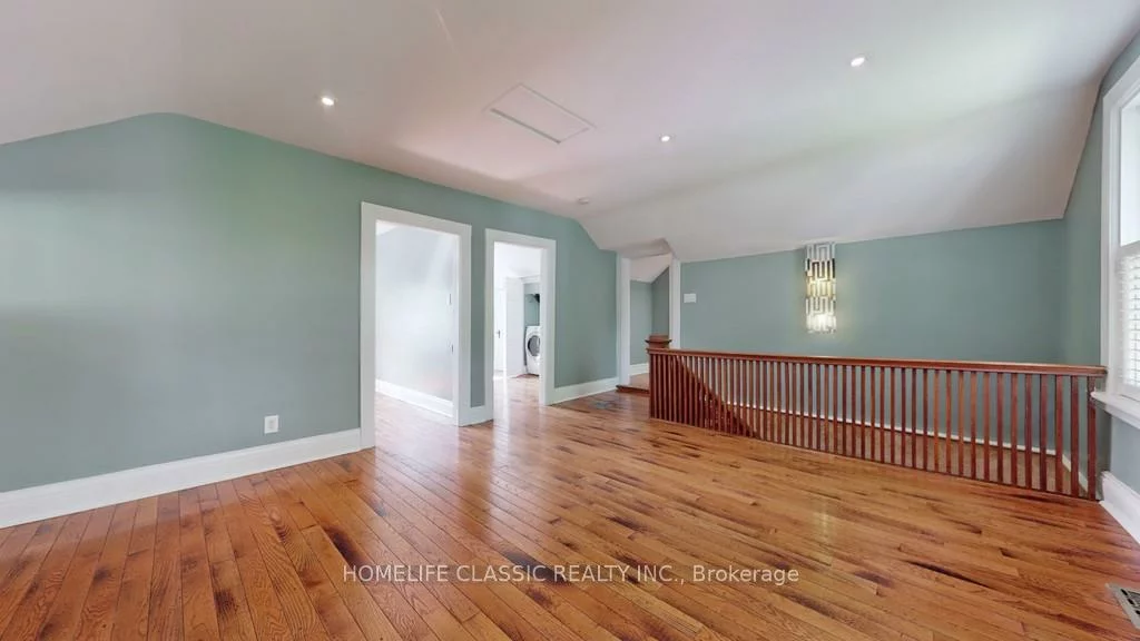 104, John, Thornhill, Markham