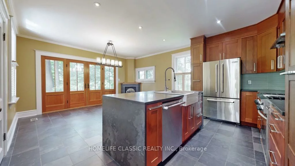104, John, Thornhill, Markham