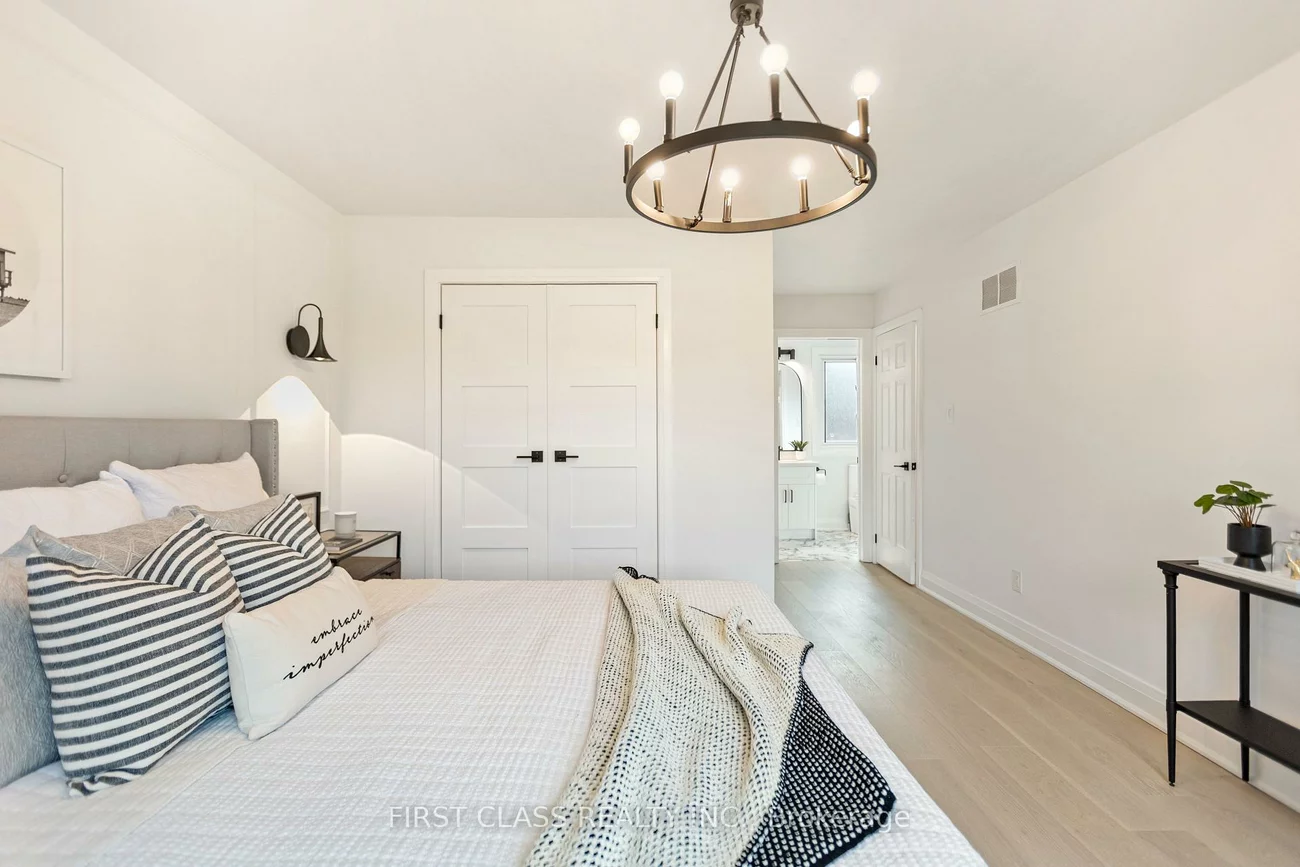 679, Village, Unionville, Markham