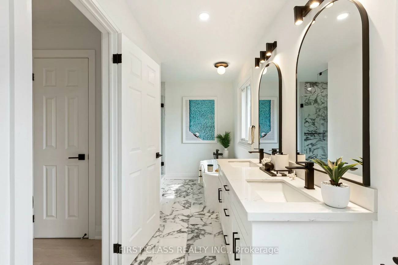 679, Village, Unionville, Markham