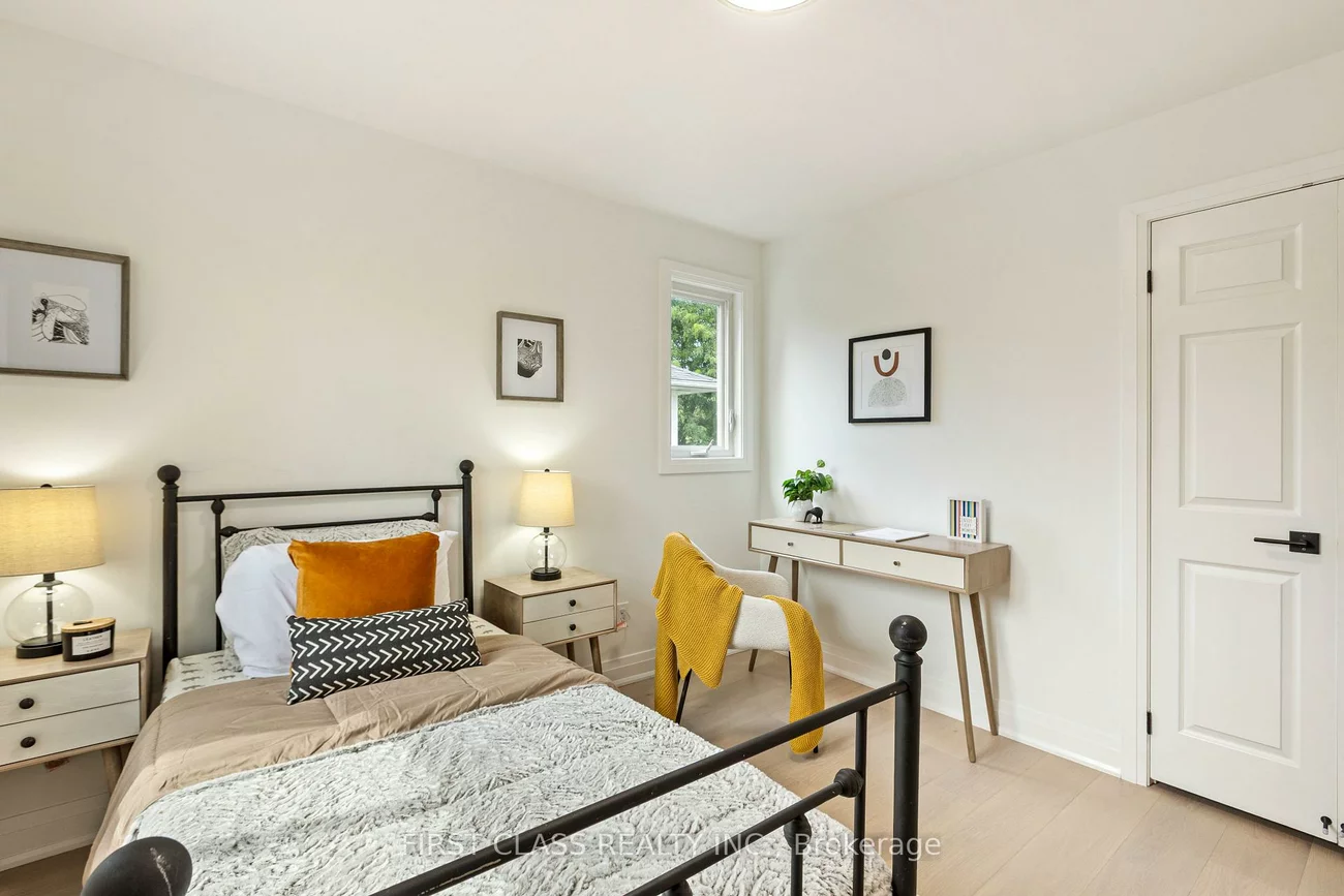 679, Village, Unionville, Markham