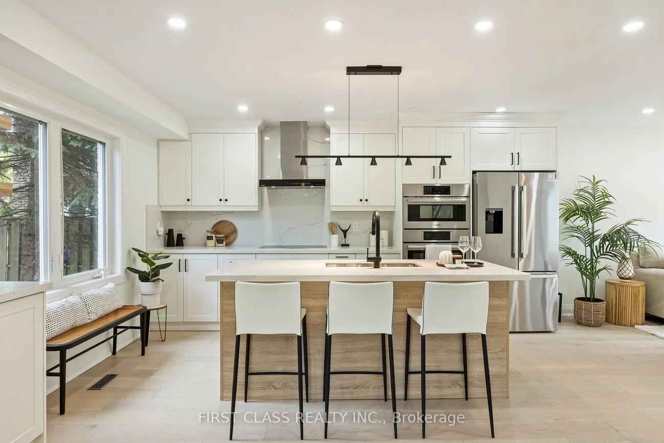 679, Village, Unionville, Markham