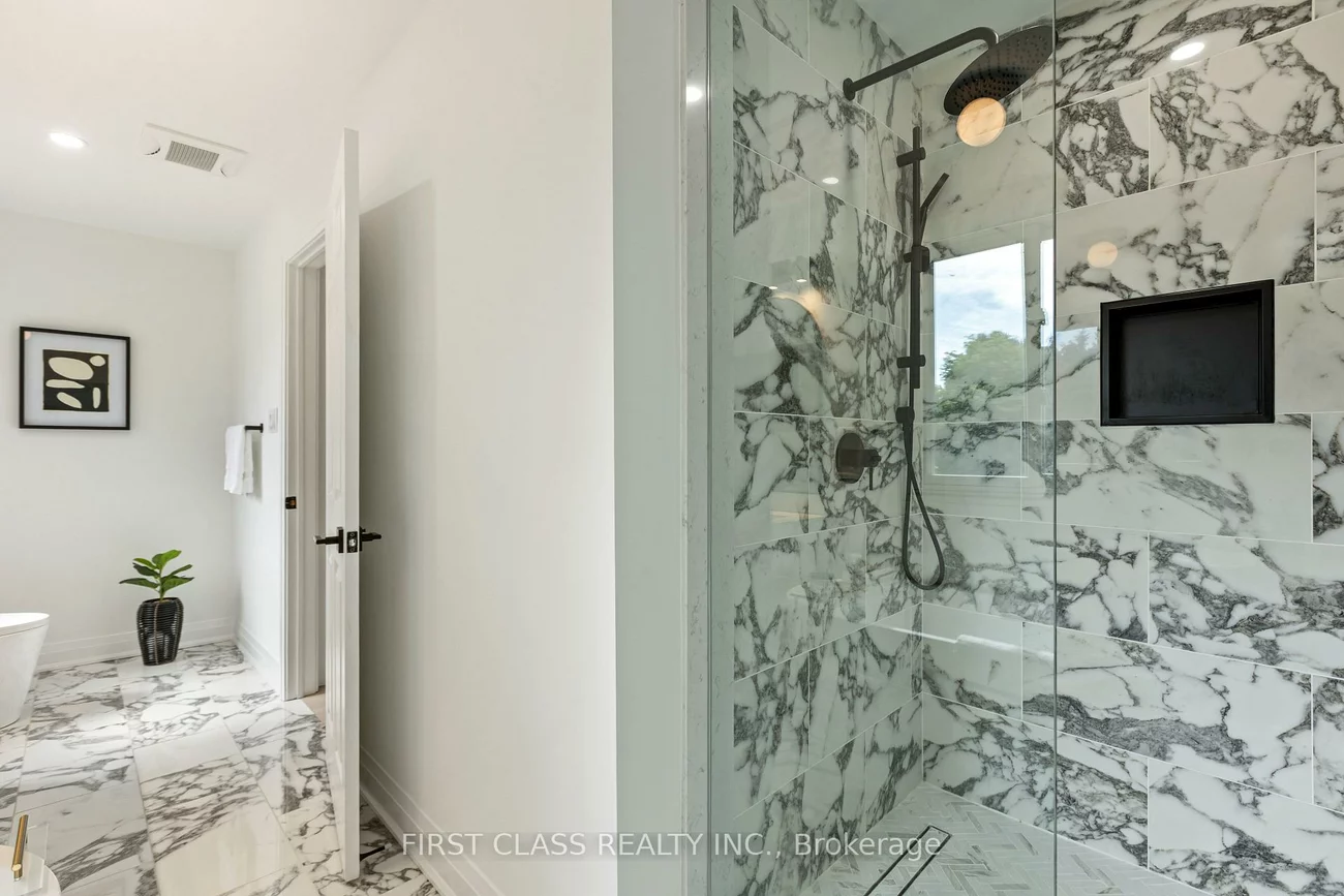 679, Village, Unionville, Markham