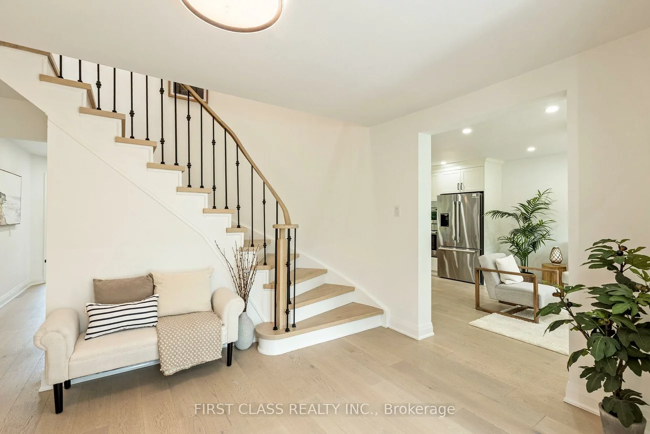 679, Village, Unionville, Markham