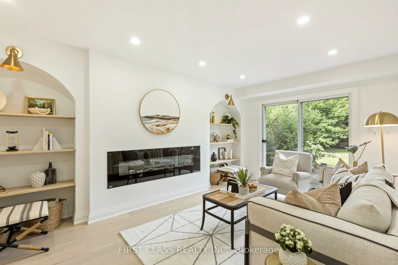 679, Village, Unionville, Markham