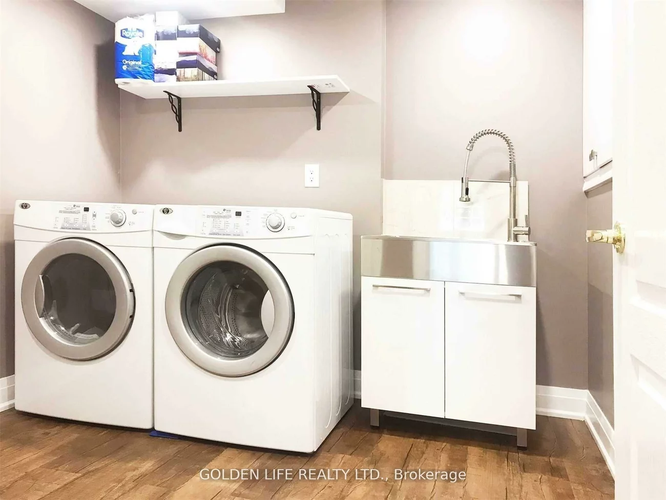 187, Riverwalk, Box Grove, Markham