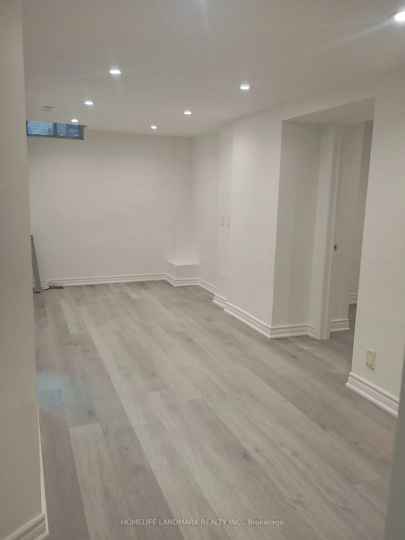 112, Holm, Aileen-Willowbrook, Markham