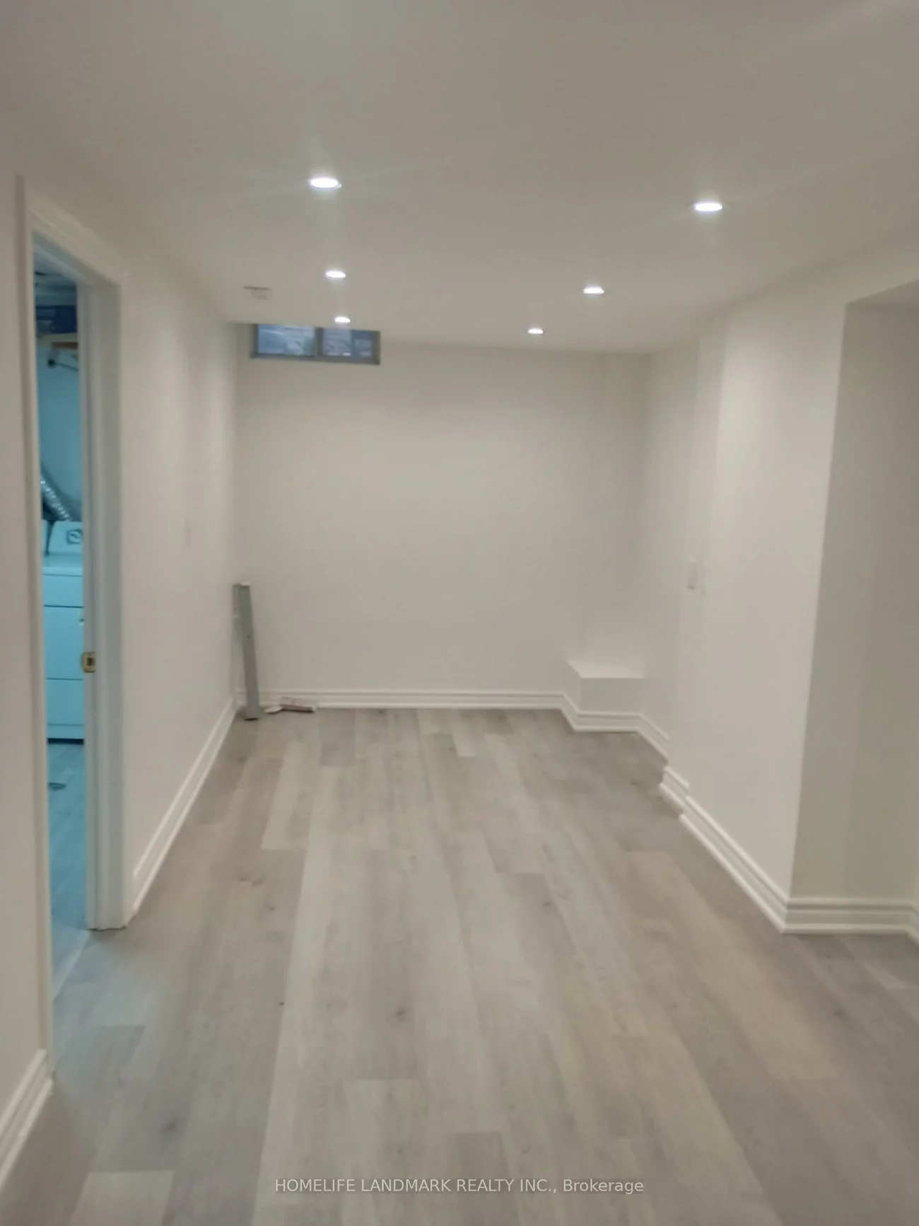 112, Holm, Aileen-Willowbrook, Markham
