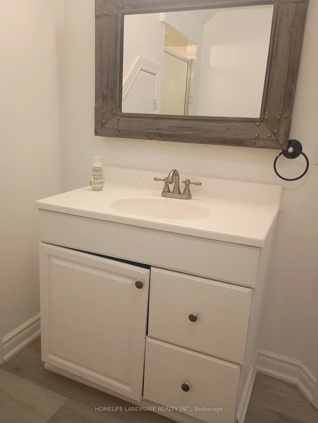 112, Holm, Aileen-Willowbrook, Markham