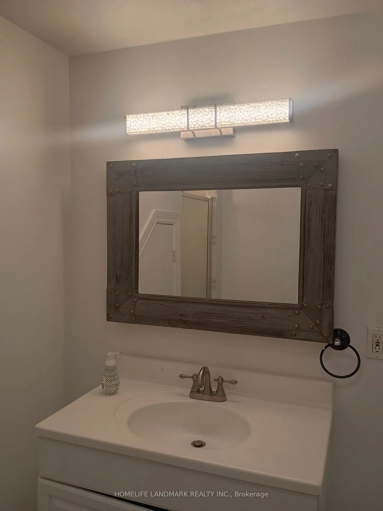 112, Holm, Aileen-Willowbrook, Markham