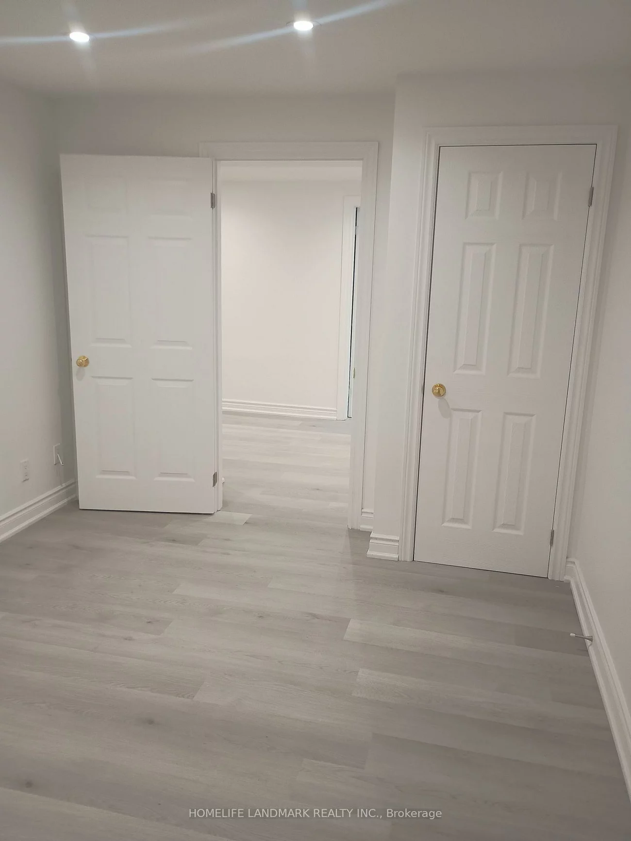 112, Holm, Aileen-Willowbrook, Markham