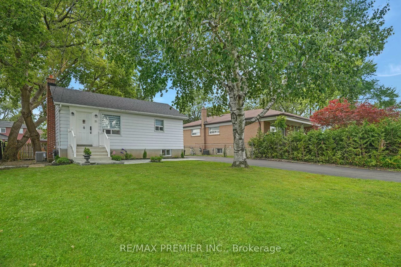 71, Clark, Thornhill, Markham