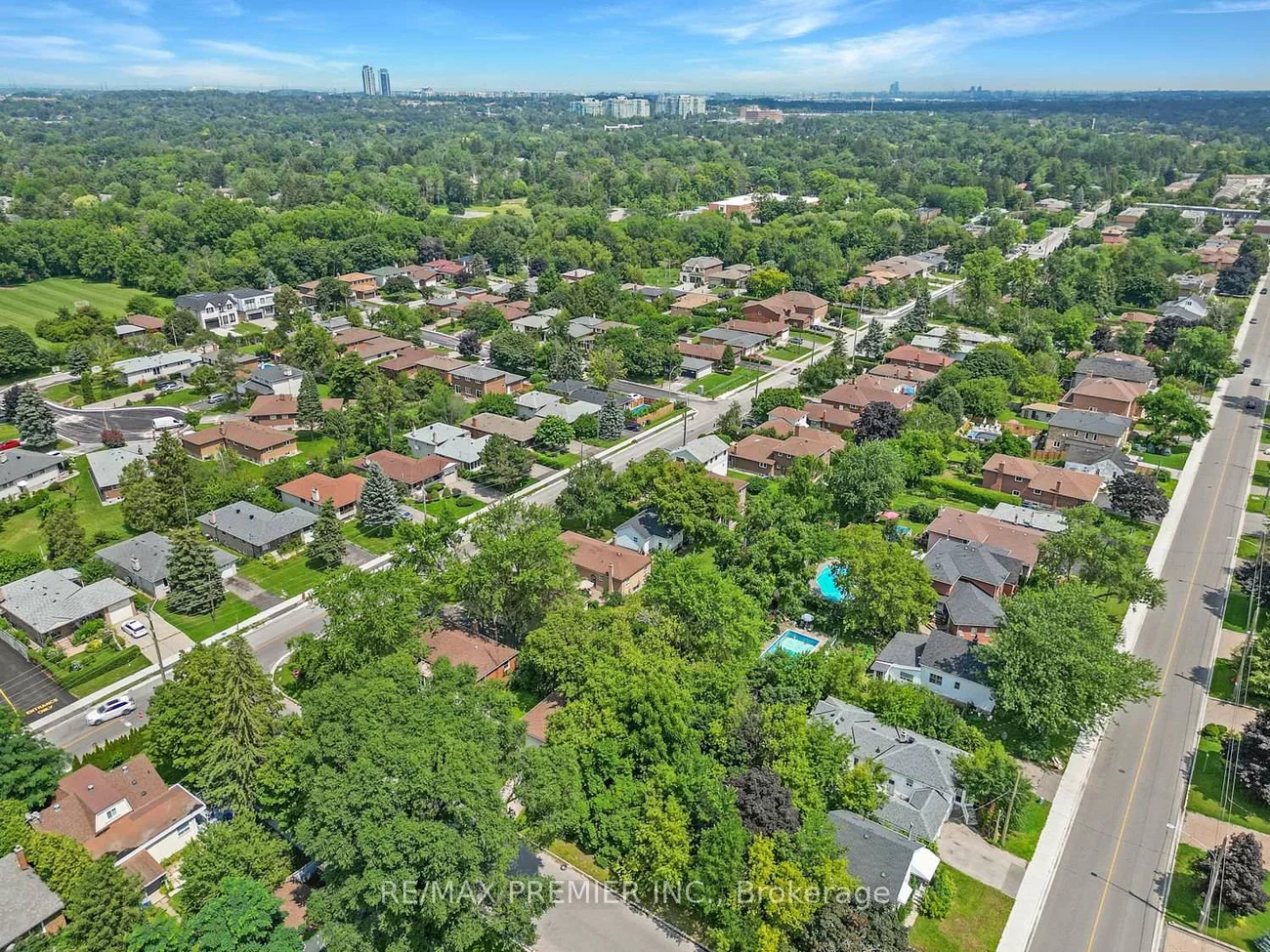 71, Clark, Thornhill, Markham