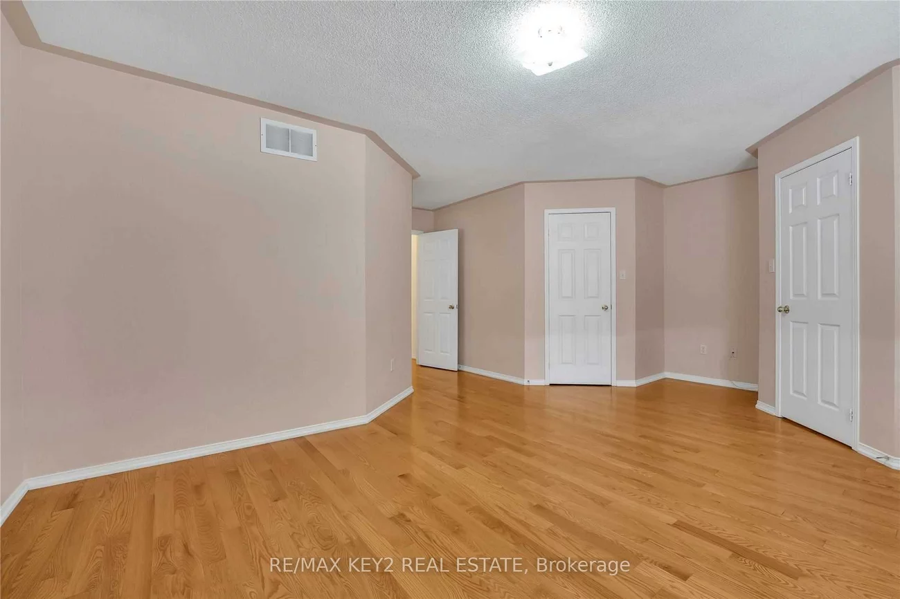 633, Caboto, Village Green-South Unionville, Markham
