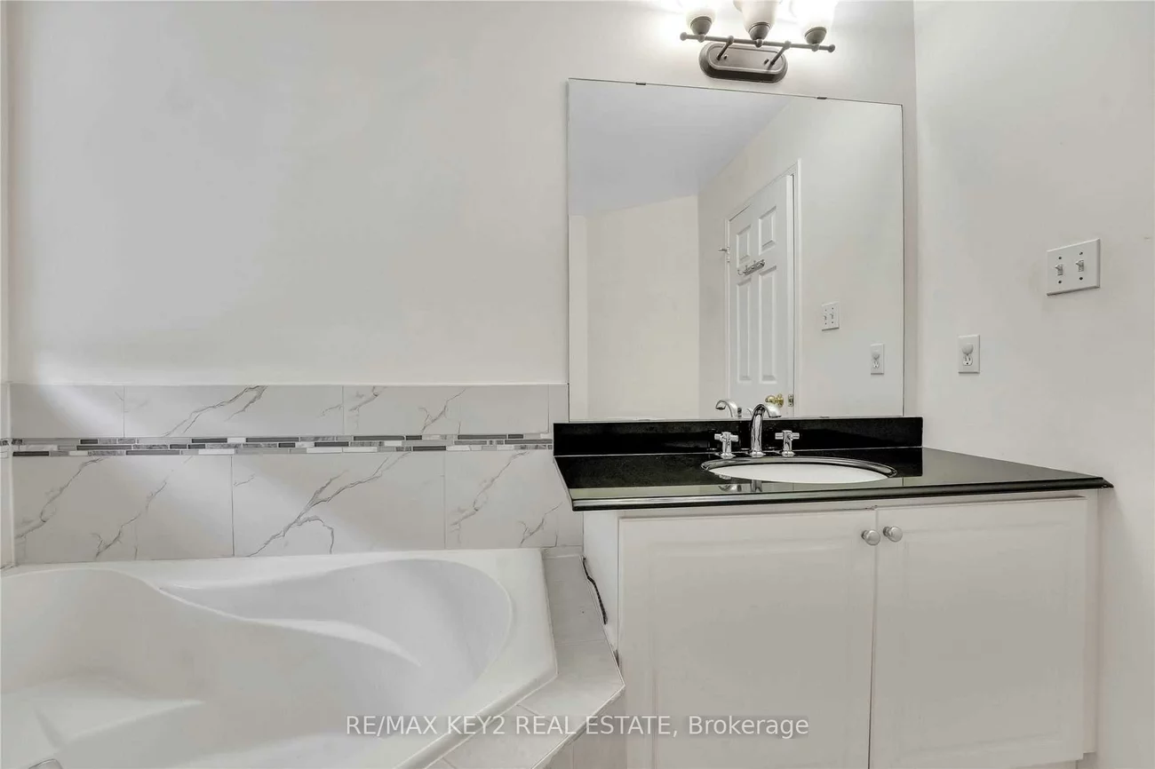 633, Caboto, Village Green-South Unionville, Markham