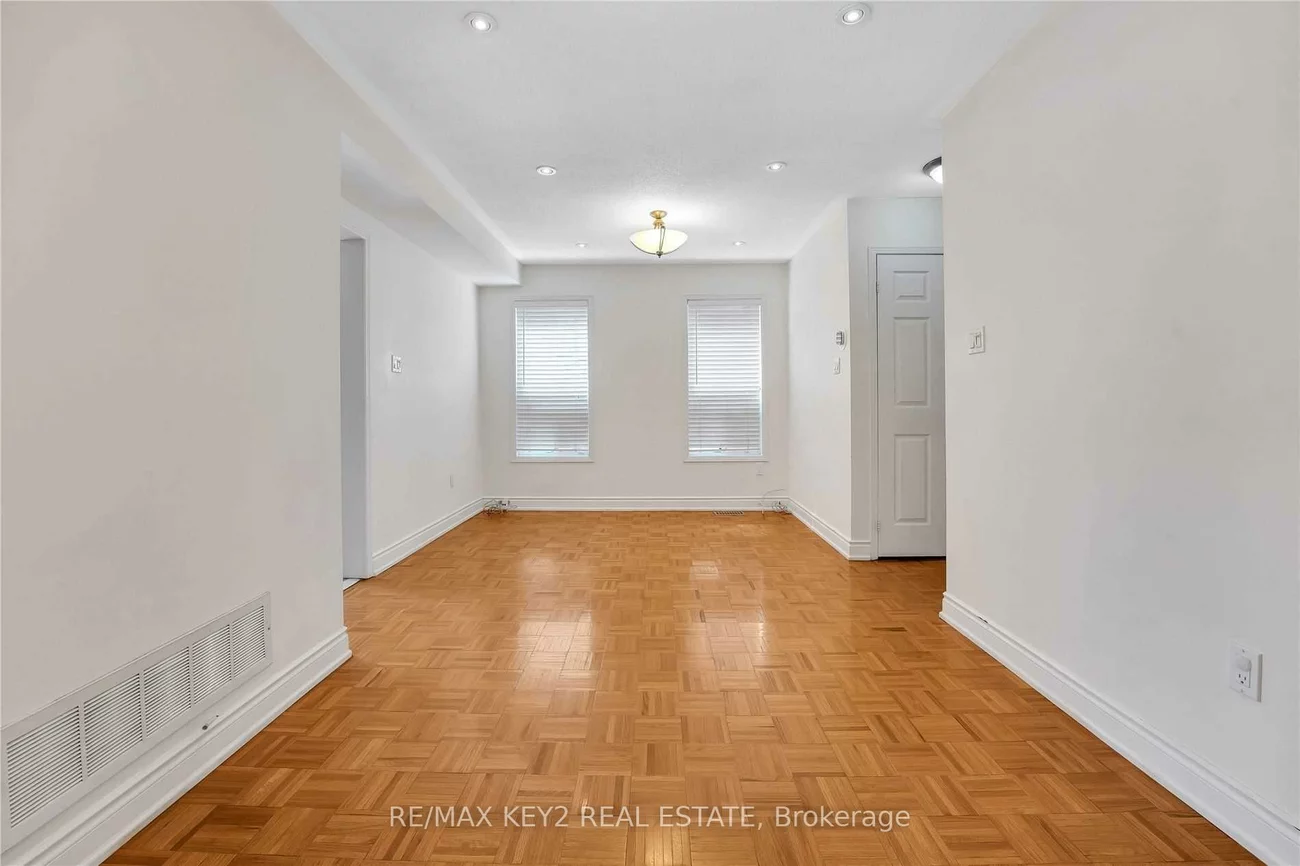 633, Caboto, Village Green-South Unionville, Markham