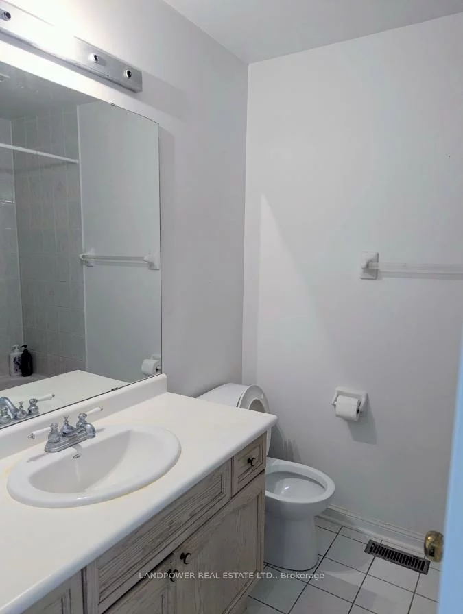 81, White's Hill, Cornell, Markham